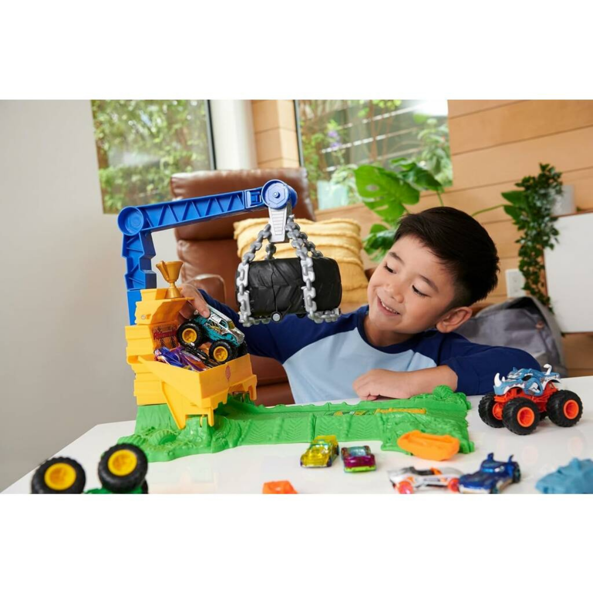Hot Wheels Monster Trucks Arena Smashers Reto de Rhinomite Pista para Coches Mattel