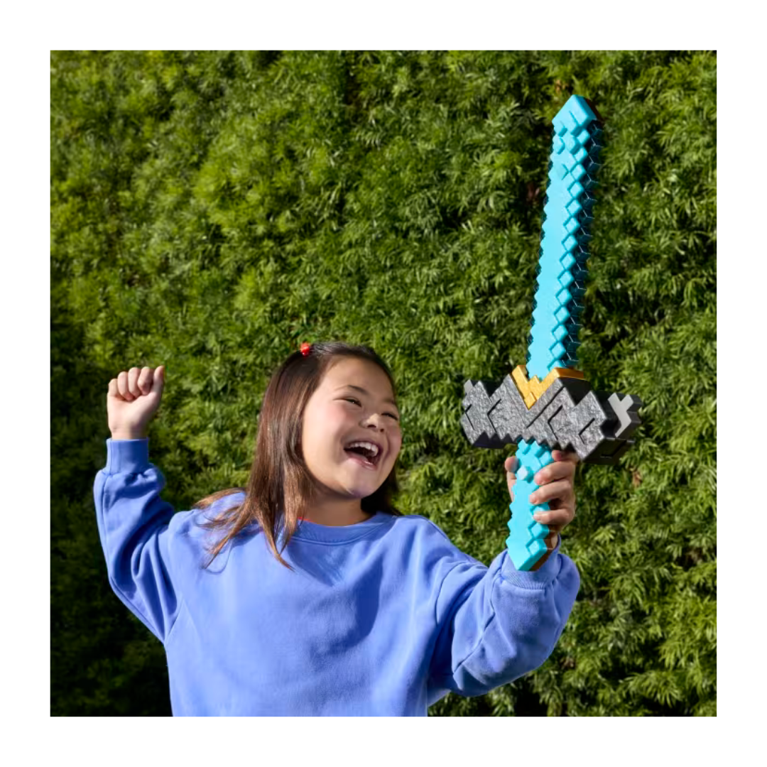Espada y Pico Transformable De Minecraft Mattel