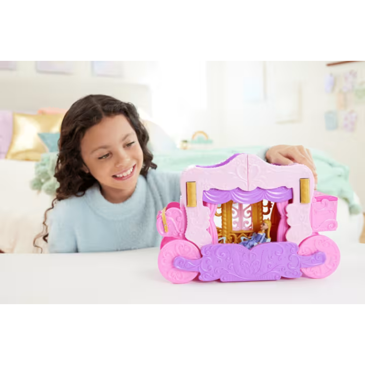 Mattel Disney Princesas Juego transformable castillo y carruaje con muñeca pequeña Aurora