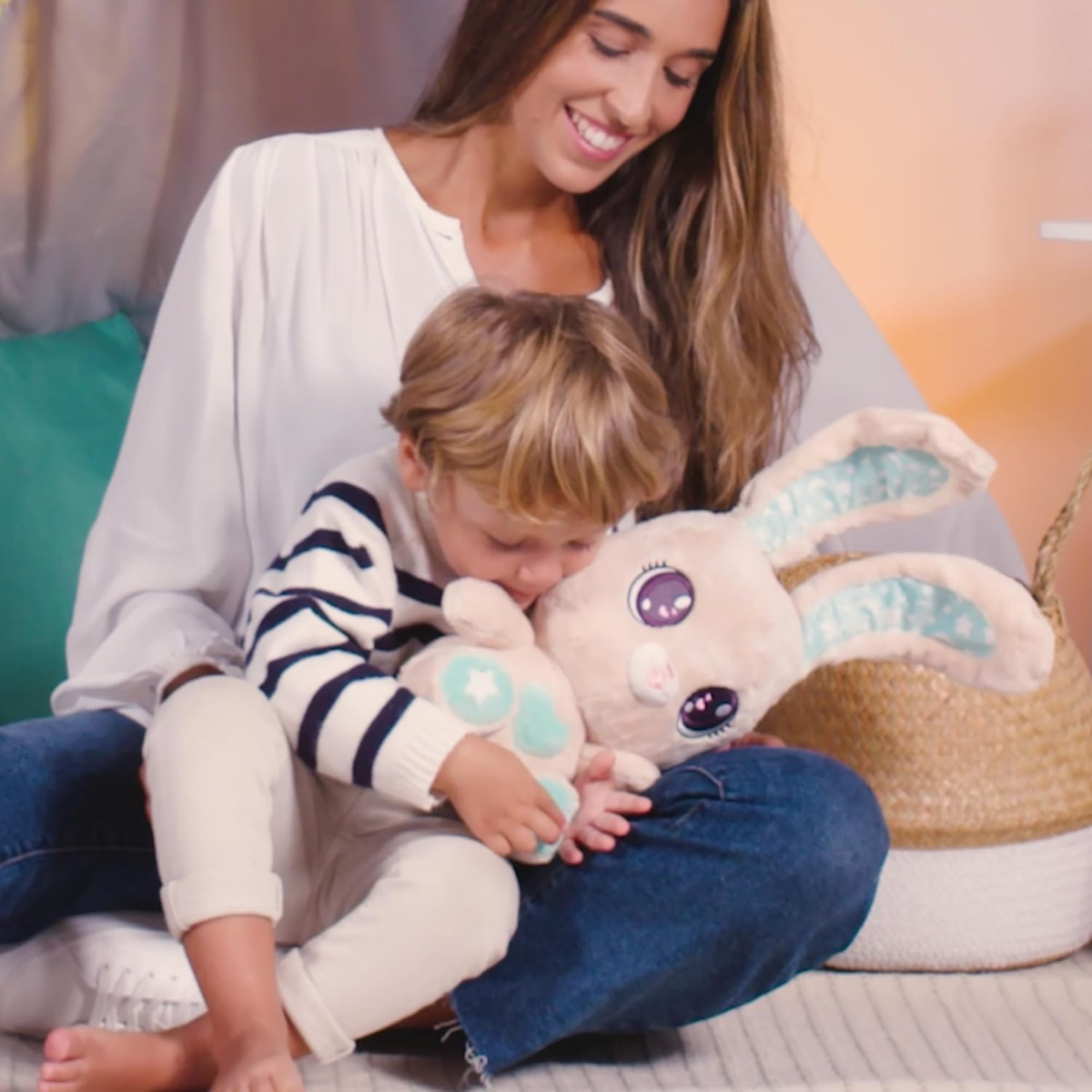 PEEKAPETS Conejito Interactivo, Peluche Divertido y Suave Mueve las Orejas con Luces y Sonidos Bebés y Niños